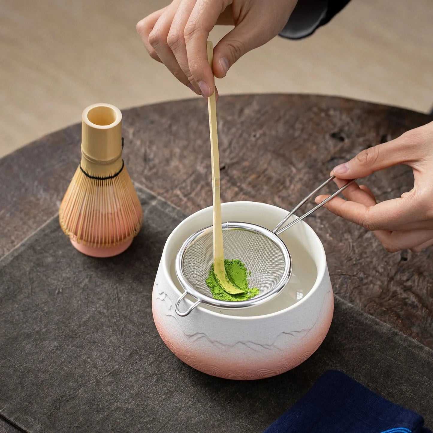 Pink mountain matcha set